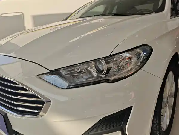 Ford Mondeo 2021
