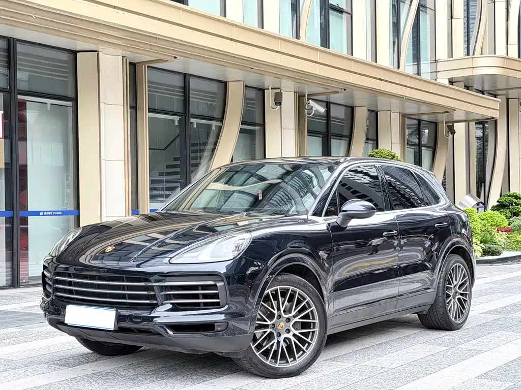 Porsche Cayenne 2021