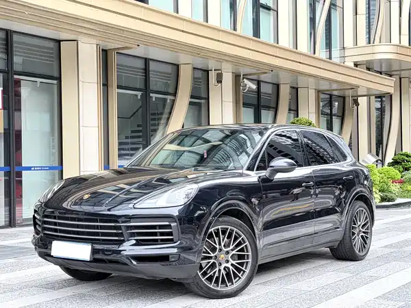 Porsche Cayenne 2021