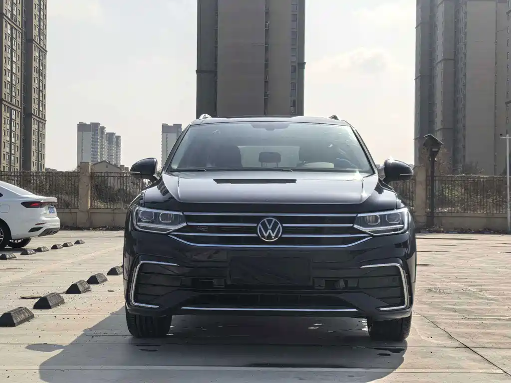 Volkswagen Tiguan L 2025 — фото 7