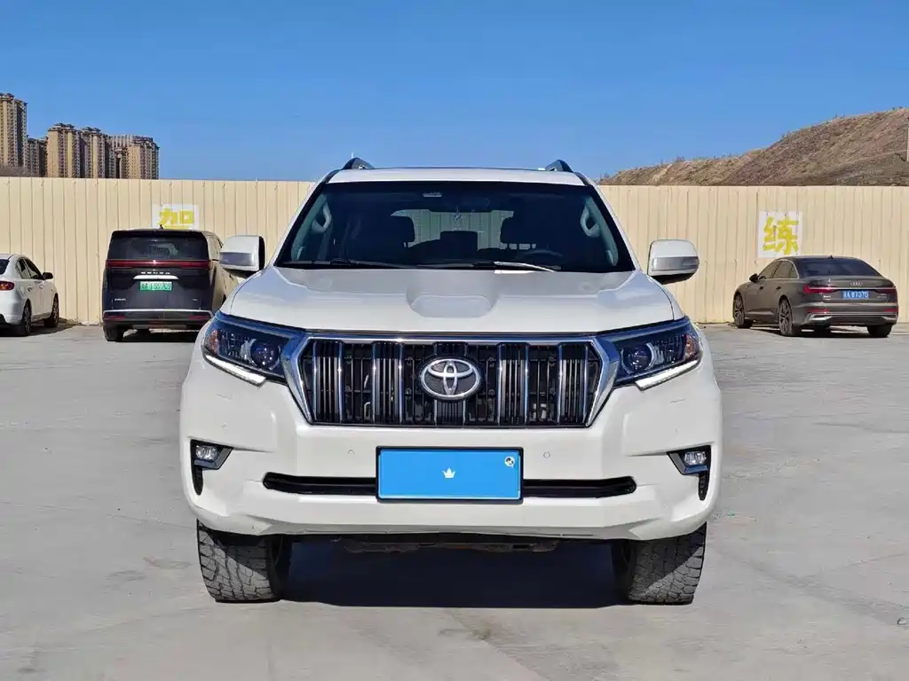 Toyota Prado 2019 — фото 2
