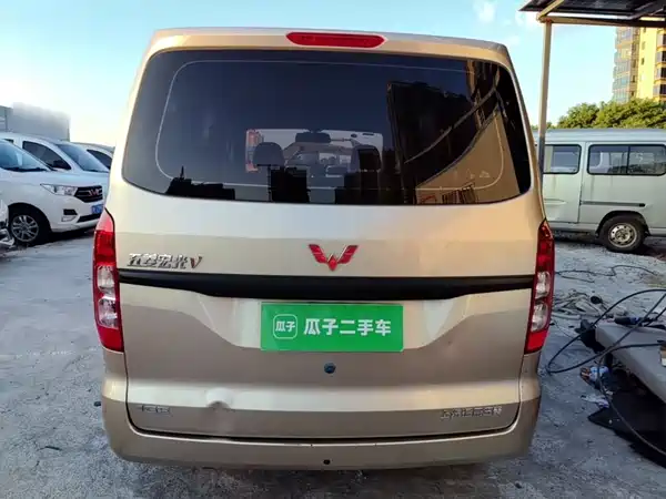 Wuling Hongguang V 2025