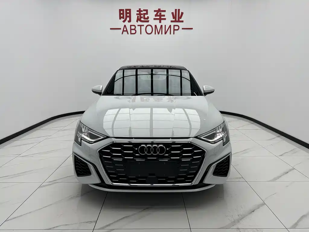 Audi A3 2023 — фото 2