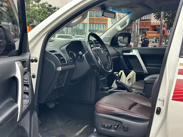 Toyota Prado 2019