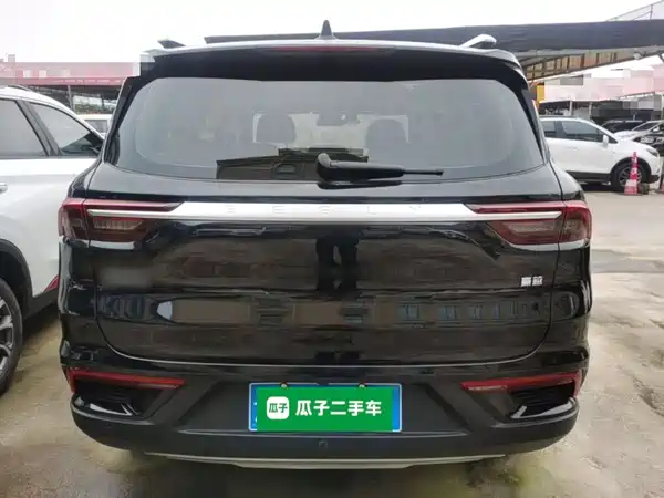 Geely Haoyue 2021