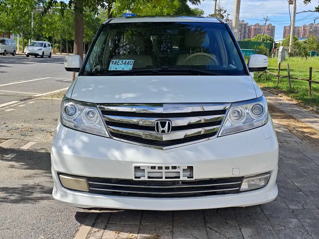 Honda Elysion 2013