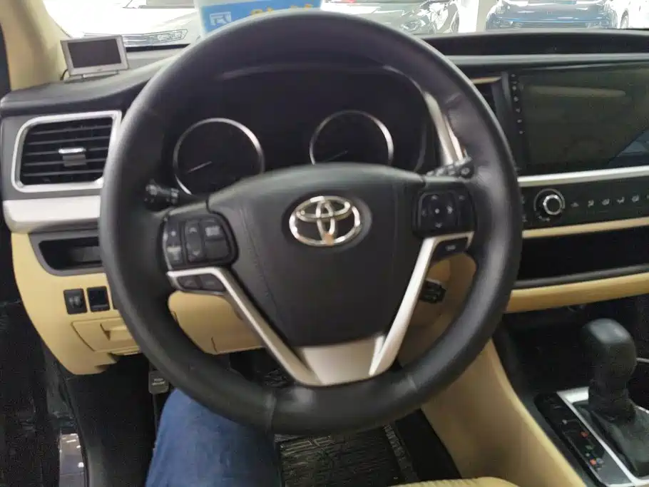 Toyota Highlander 2019 — фото 15