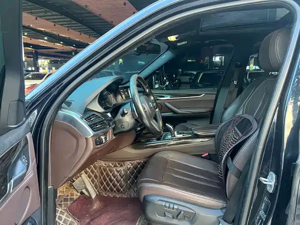 BMW X5 2019