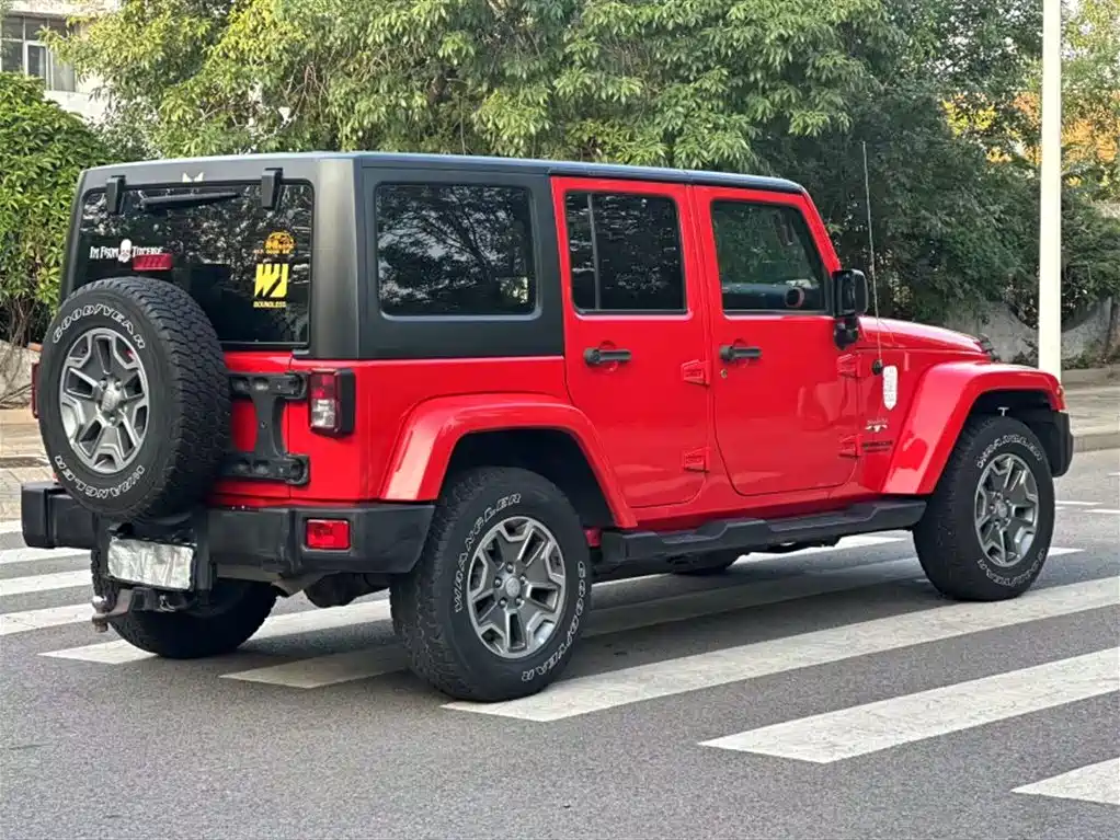 Jeep Wrangler 2017 — фото 8