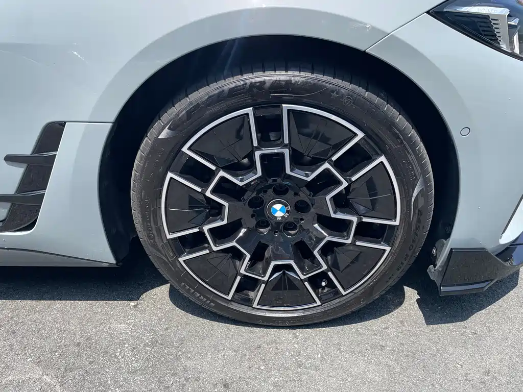 BMW 4 Series 2025 — фото 17