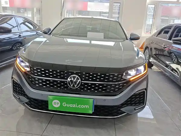 Volkswagen Passat 2022