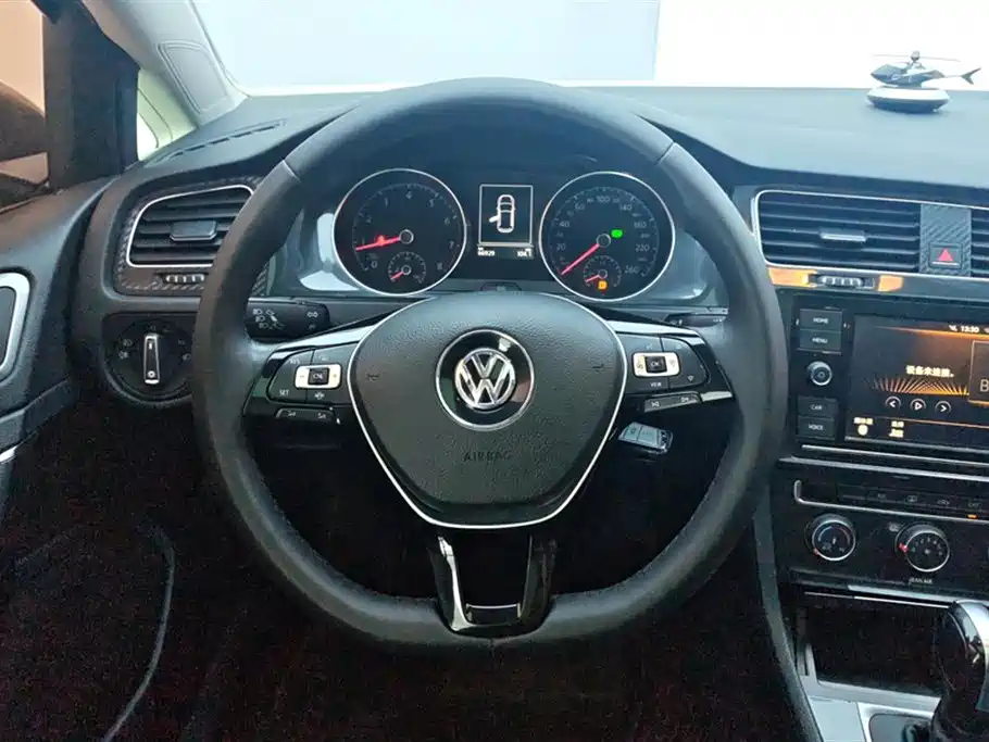 Volkswagen Golf 2019 — фото 15