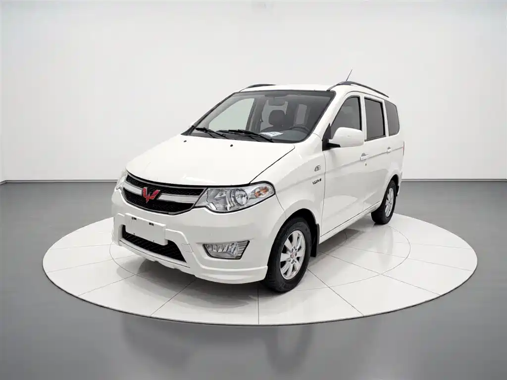 Wuling Hongguang 2018 — фото 2