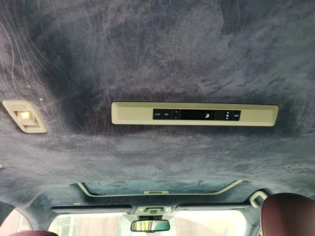 Toyota Sienna 2022 — фото 14