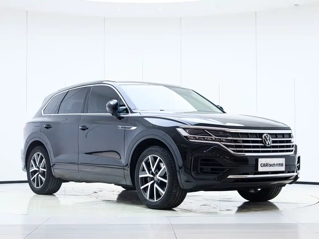 Volkswagen Touareg 2024 — фото 10