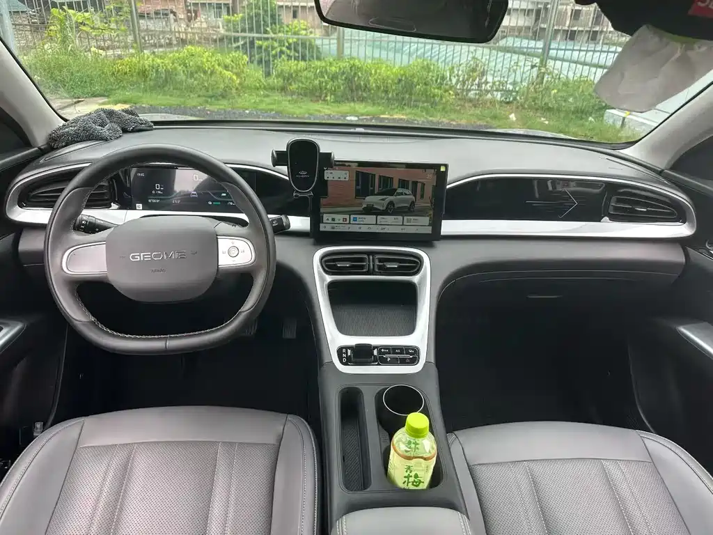 Geely Galaxy Starwish 2025 — фото 4