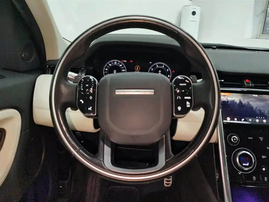 Land Rover Discovery Sport 2020 — фото 15
