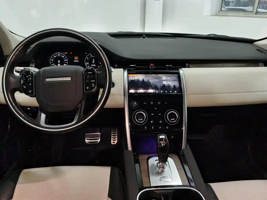 Land Rover Discovery Sport 2020 — фото 12