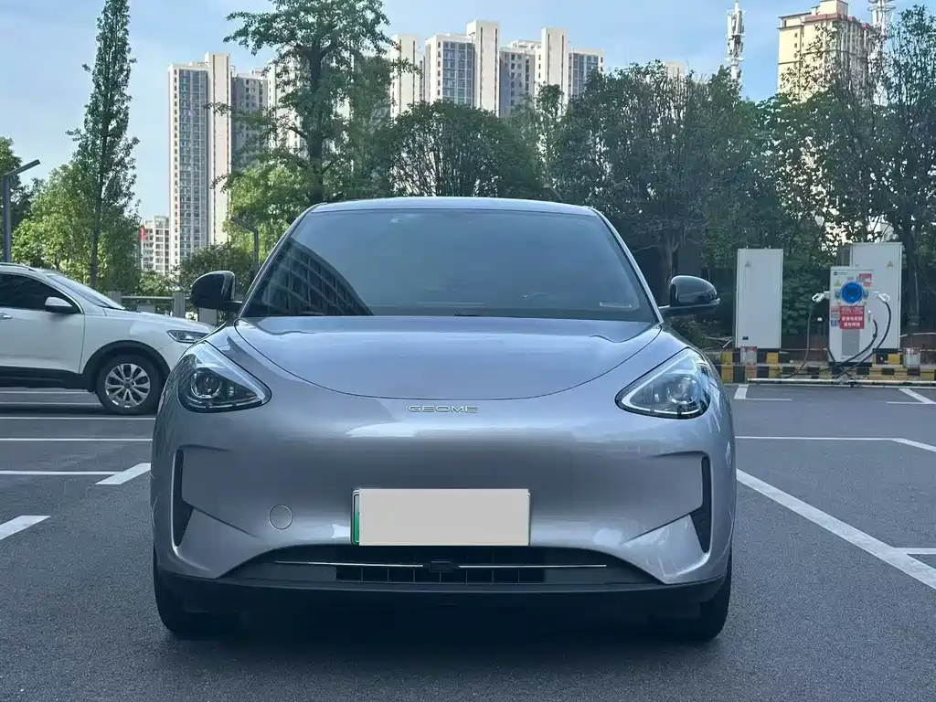 Geely Galaxy Starwish 2025 — фото 2