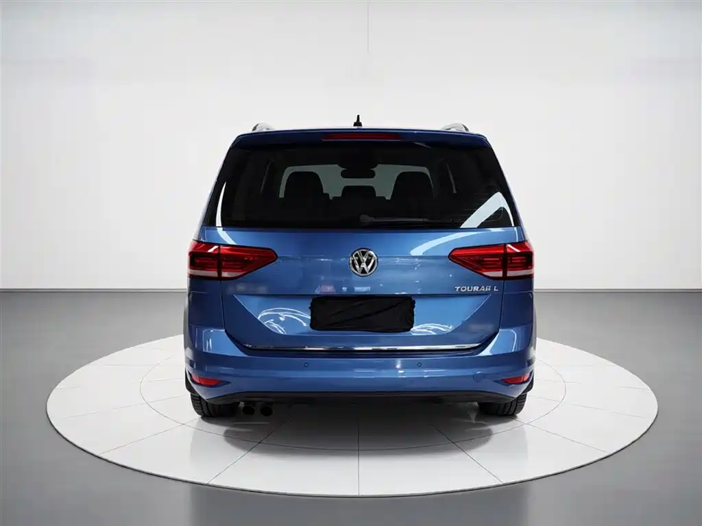 Volkswagen Touran 2017 — фото 6