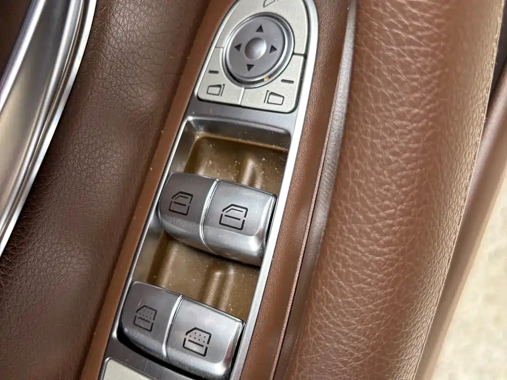 Mercedes-Benz E-Class 2018 — фото 12