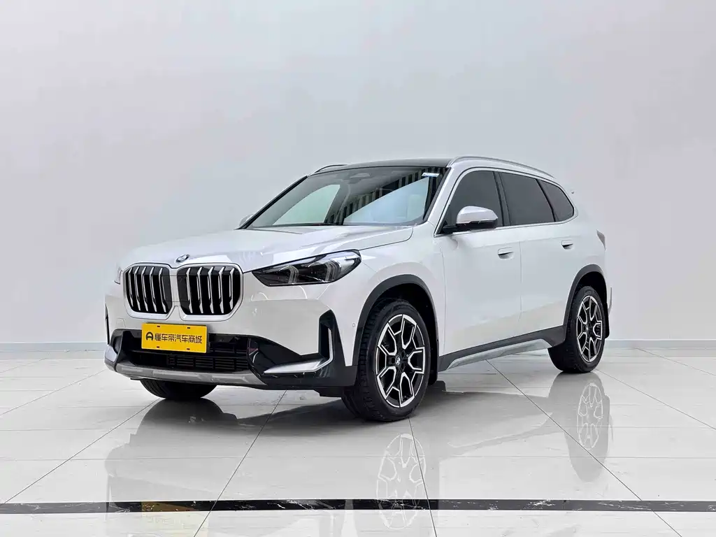 BMW X1 2024 — фото 1