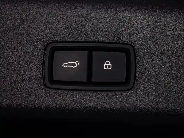 Li Auto i8 2025