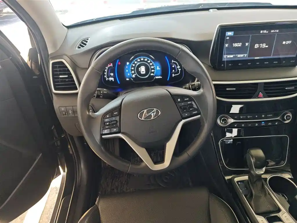 Hyundai Tucson 2019 — фото 11