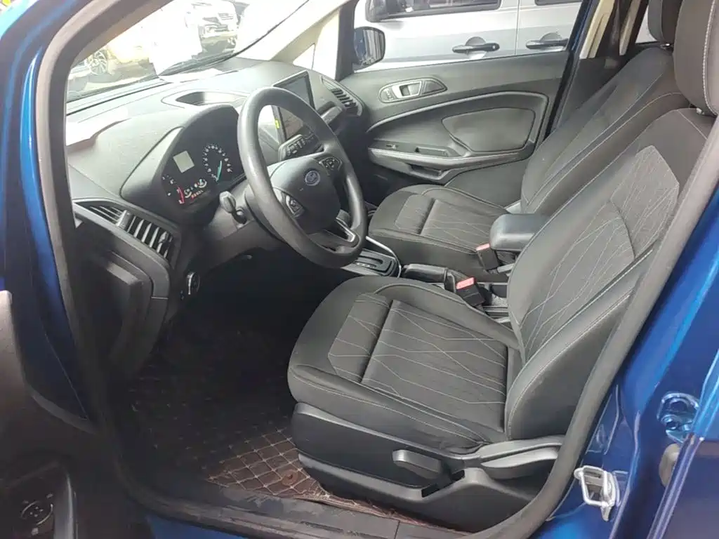 Ford EcoSport 2018 — фото 11
