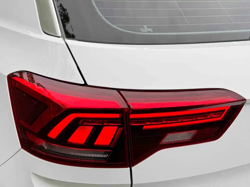 Volkswagen T-Roc 2022 — фото 20