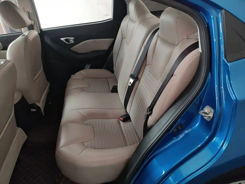GAC Motor Trumpchi GA3S 2015 — фото 17