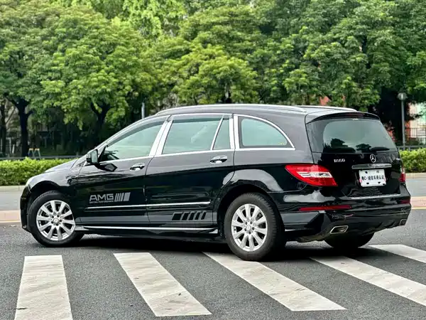 Mercedes-Benz R-Class 2012