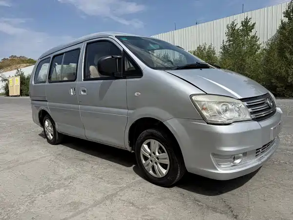 Dongfeng Lingzhi 2017