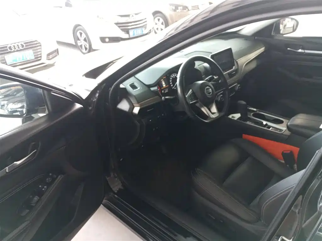 Nissan Teana 2022 — фото 12