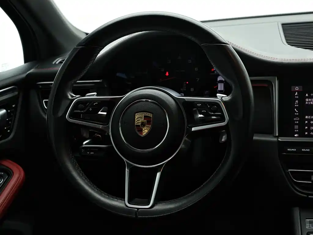 Porsche Macan 2020 — фото 14