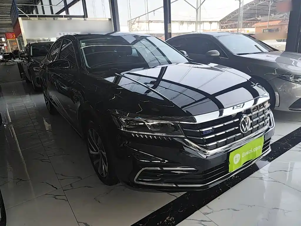 Volkswagen Passat PHEV 2020