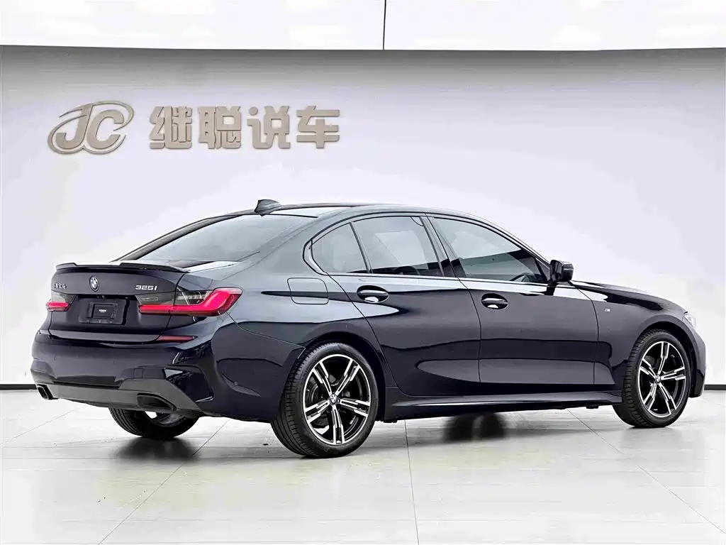 BMW 3 Series 2021
