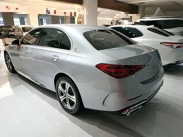 Mercedes-Benz C-Class 2022
