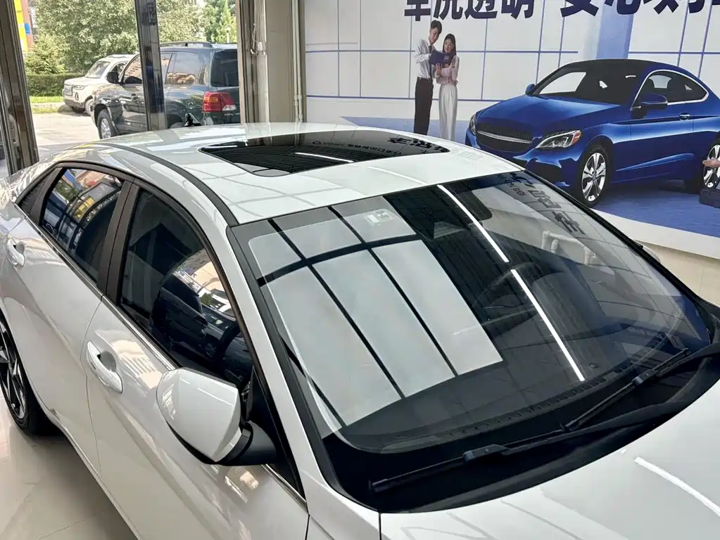 Hyundai Elantra 2022