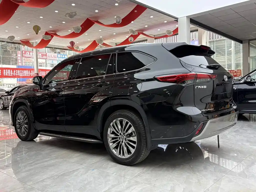 Toyota Highlander 2023