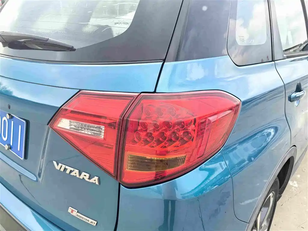 Suzuki Vitara 2016 — фото 12