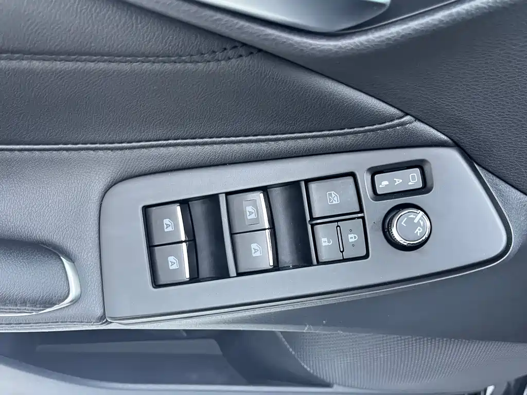 Toyota Avalon 2022 — фото 11