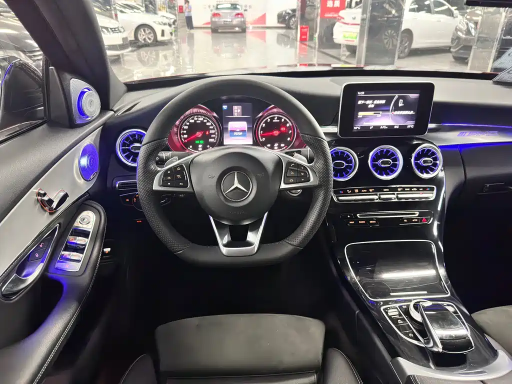 Mercedes-Benz C-Class 2018 — фото 17