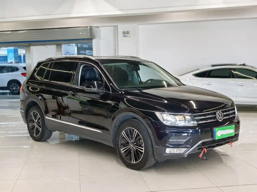 Volkswagen Tiguan L 2021 — фото 3