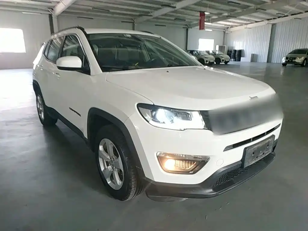 Jeep Compass 2017 — фото 4