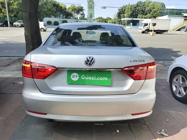 Volkswagen Lavida 2014