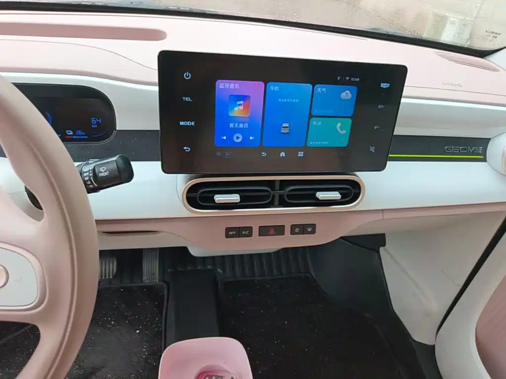 Geely Galaxy Panda 2025 — фото 13