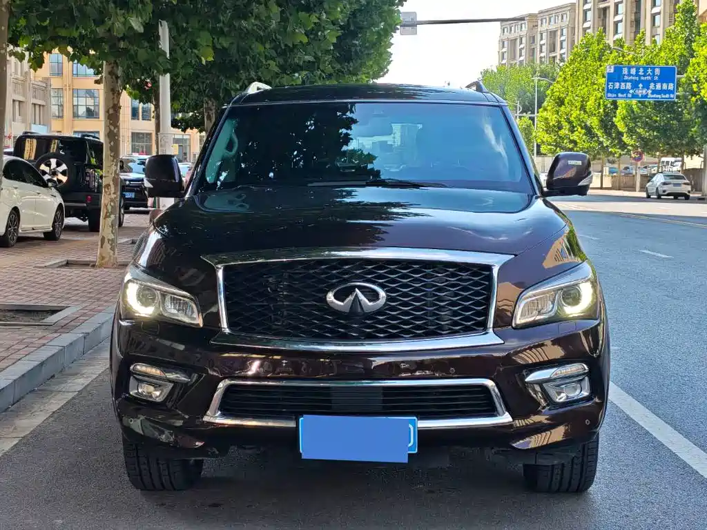 Infiniti QX80 2018 — фото 2