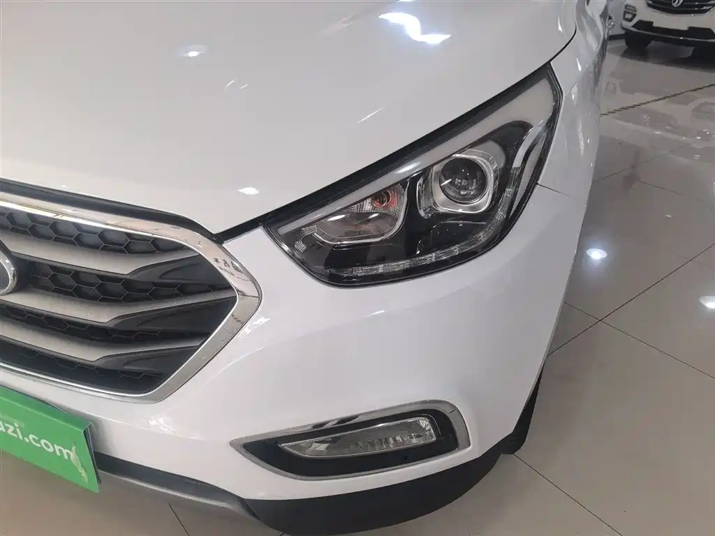 Hyundai ix35 2018 — фото 18