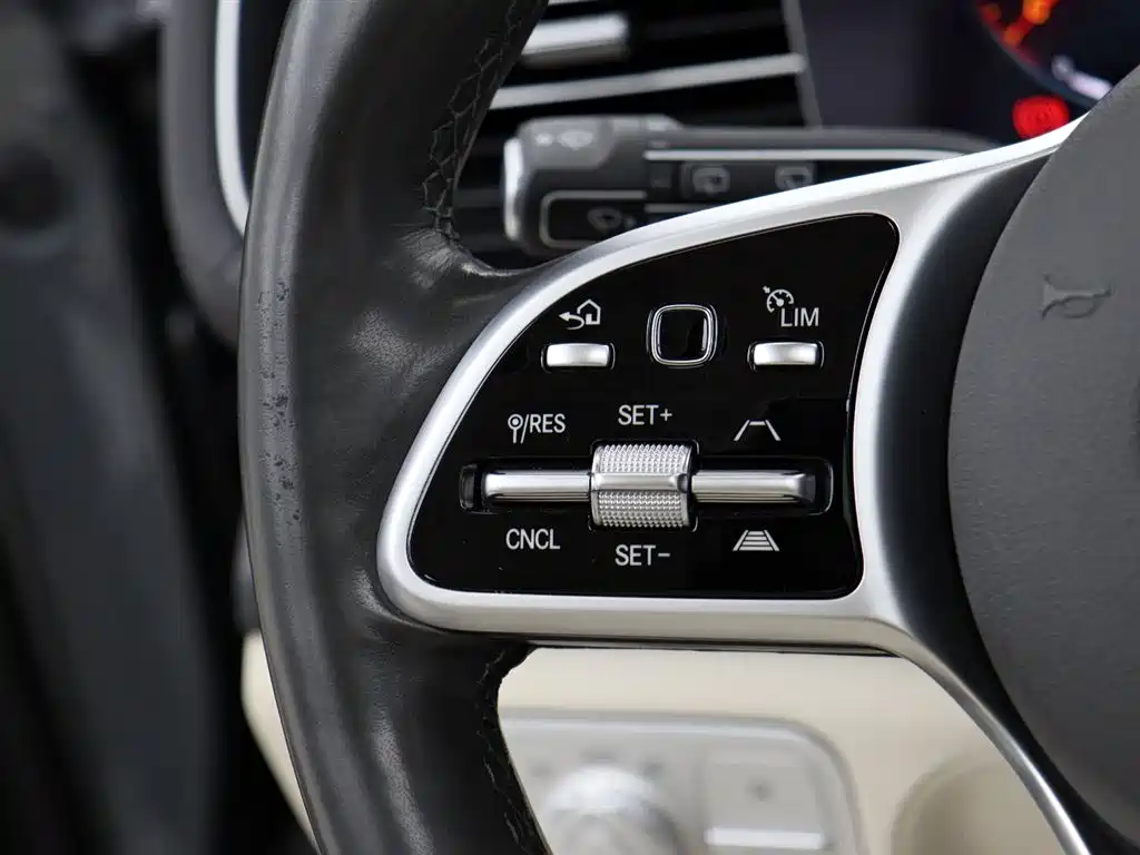 Mercedes-Benz GLE 2019 — фото 16
